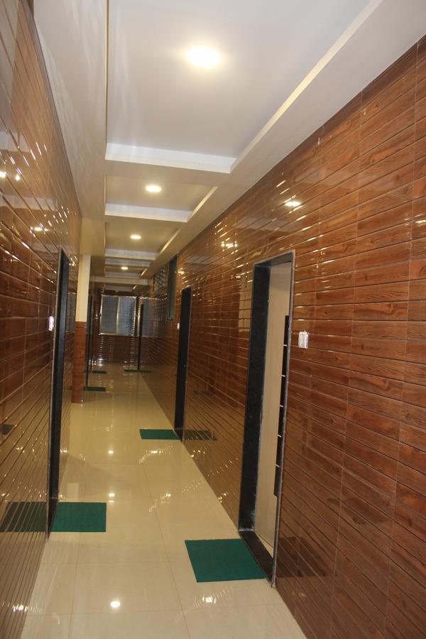 Hotel Radhika Inn Trimbak Exterior photo
